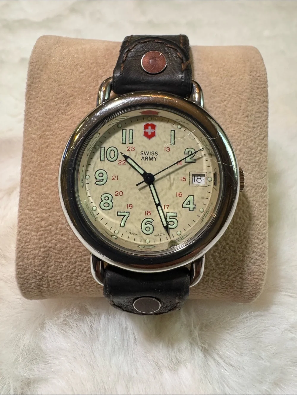 Swiss Army Men’s Beige Dial Leather Strap Watch
